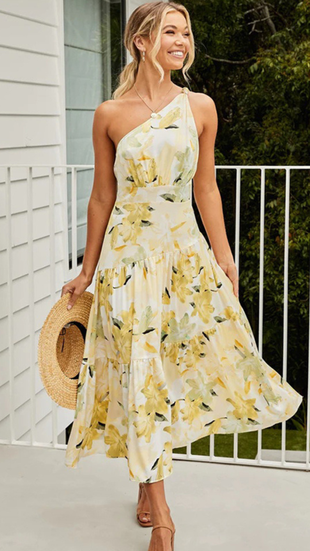 Vestido largo con estampado floral amarillo y un solo hombro | Bella Brisa