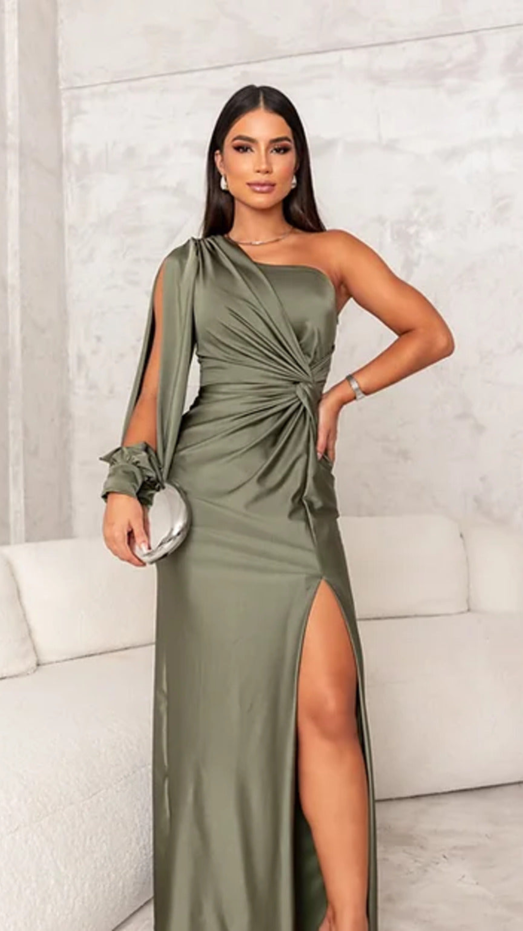 Vestido satinado de un solo hombro con nudo en la cintura | Bella Brisa