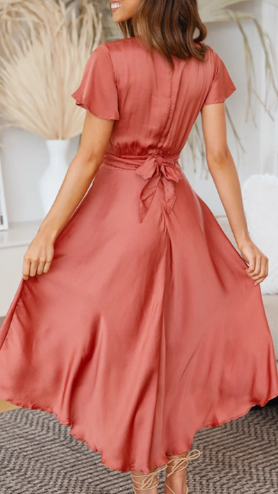 Ariadna™ Vestido Midi | Bella Brisa