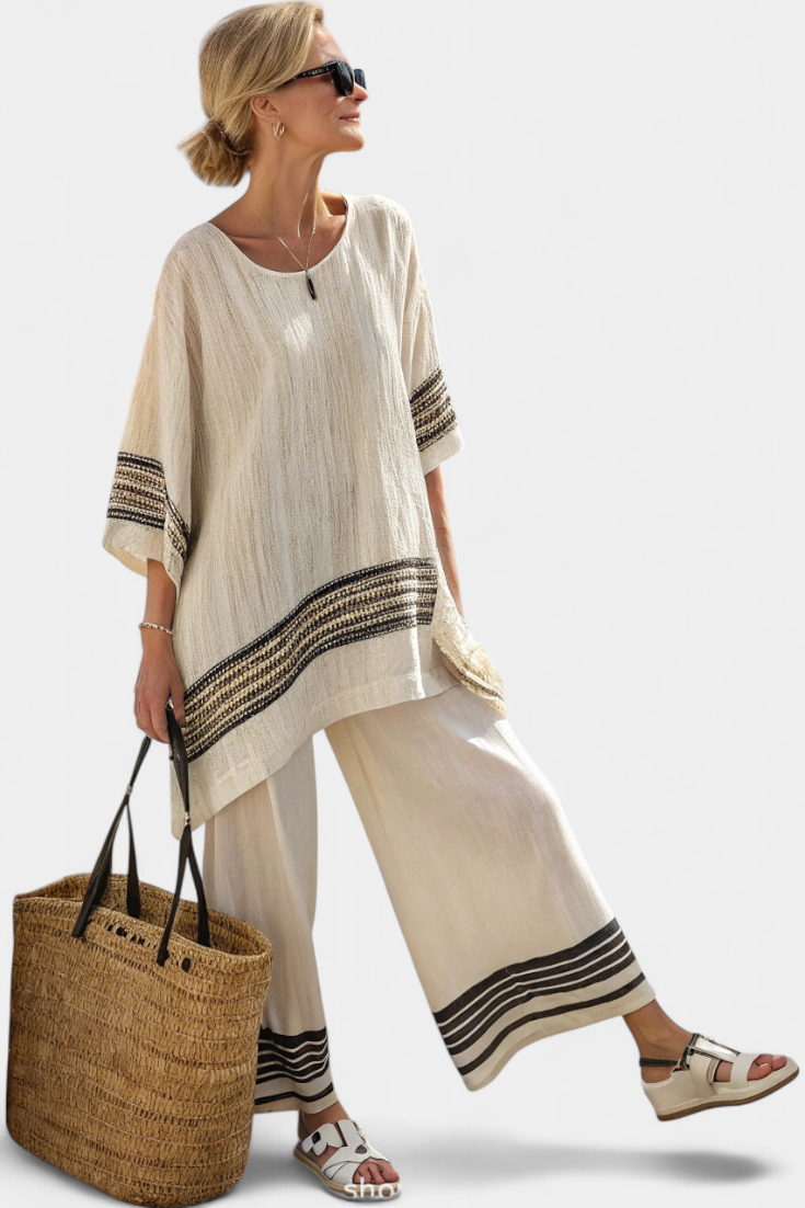 Bella Brisa™ |  Conjunto Mediterráneo Con Detalle A Rayas Negras