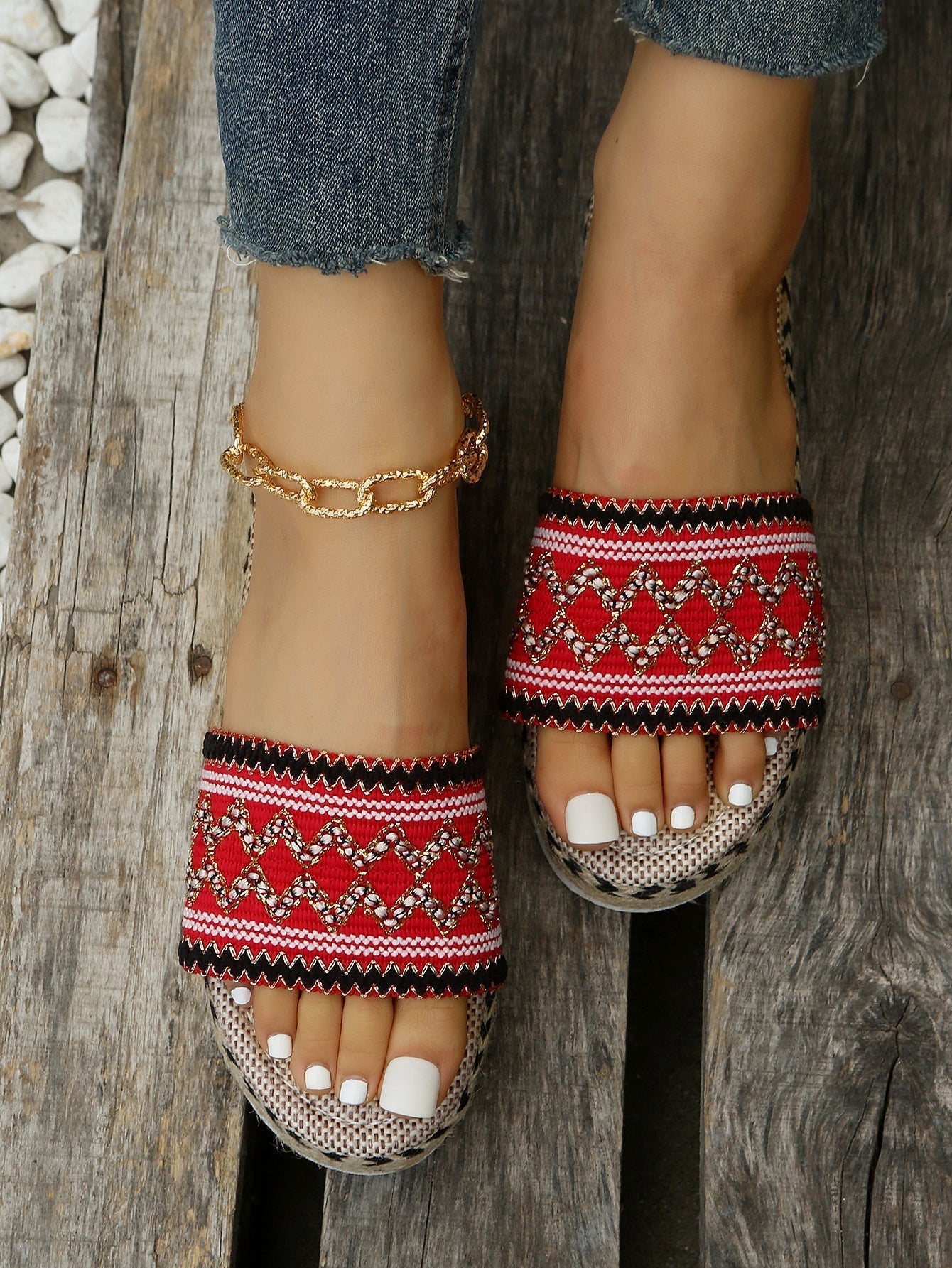 Sandalias River | Bella Brisa