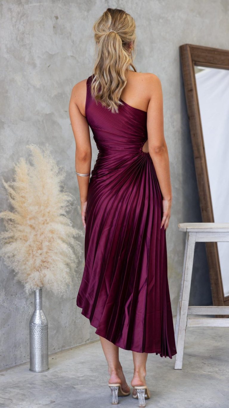 Vestido Largo Plisado de un Solo Hombro | Bella Brisa