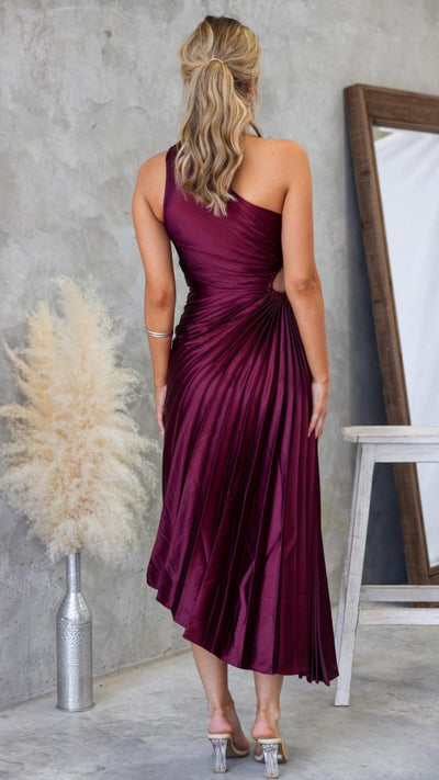 Vestido Largo Plisado de un Solo Hombro | Bella Brisa