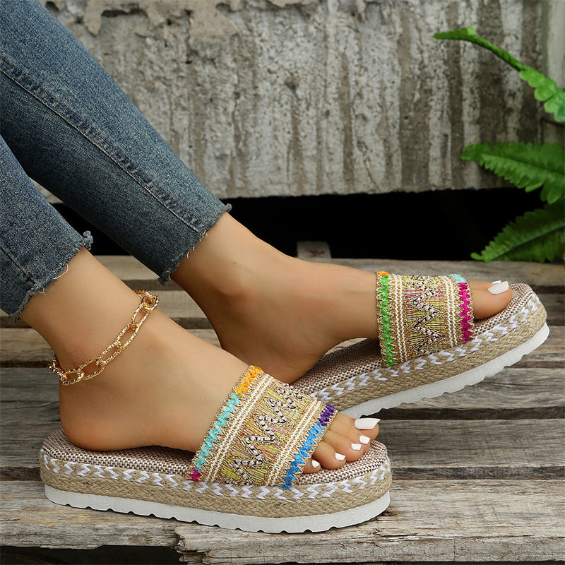 Sandalias River | Bella Brisa